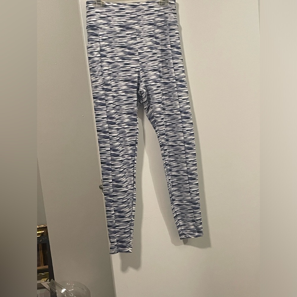 Women’s size large & medium - Never worn